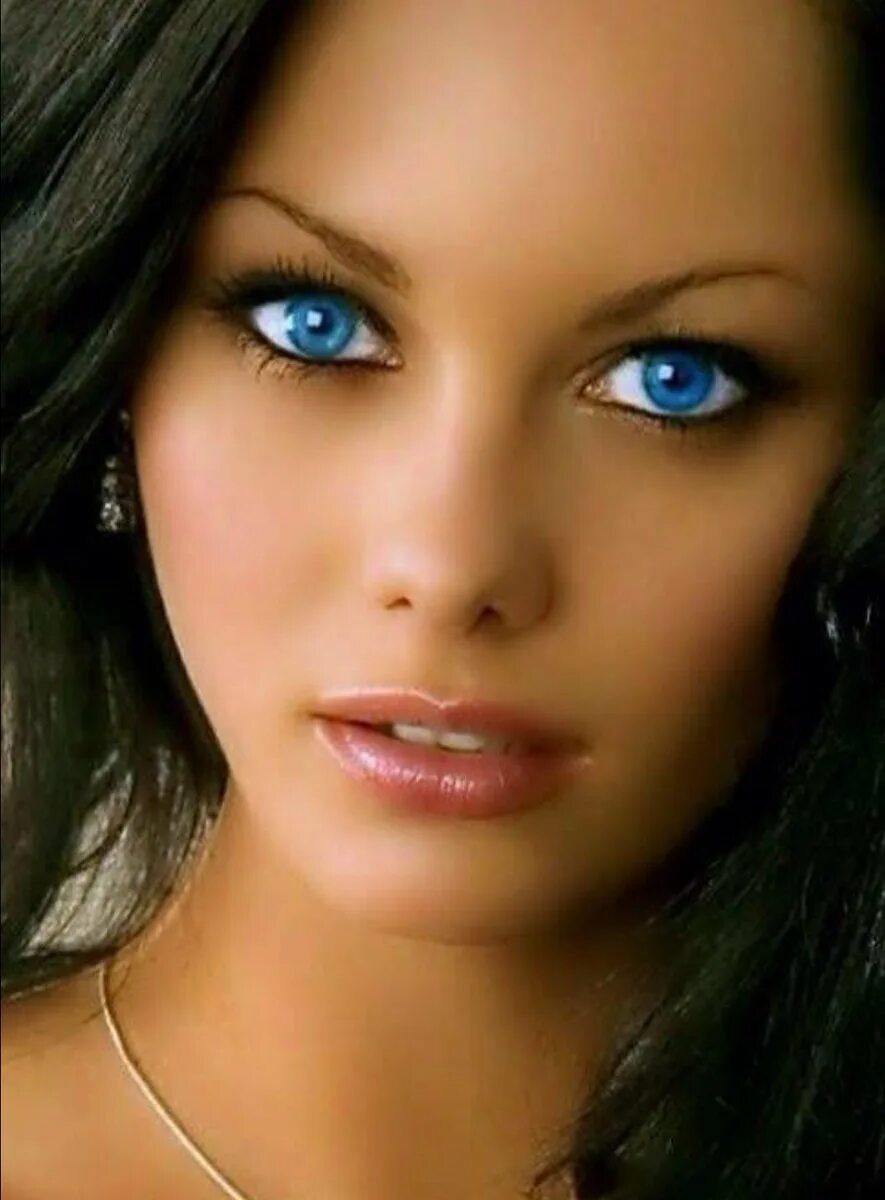 Jessica Jane. Jessica Jane Clement. Синие глаза. Девушка с синими глазами.