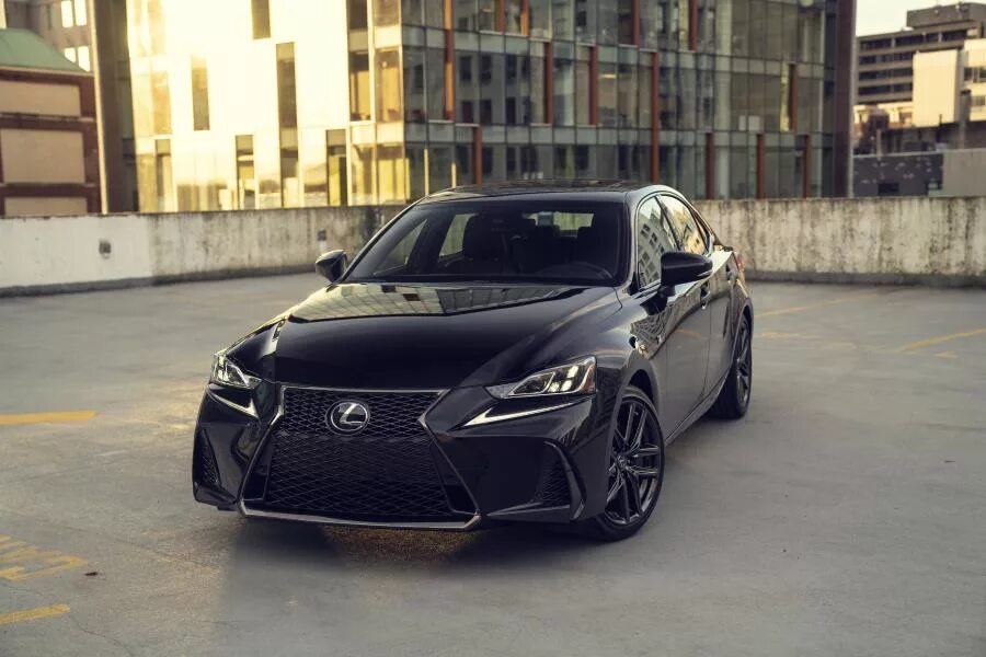 Ис 2019. Lexus is 350 f Sport черный. Лексус is 300 f Sport. Лексус is 250 2019. Lexus is 300 f Sport 2019.