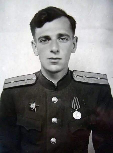 Арсений милицин продюсер. Милицин юрий альбертович. Окончил ранее. Обо мне в резюме. Салопов василий владимирович.