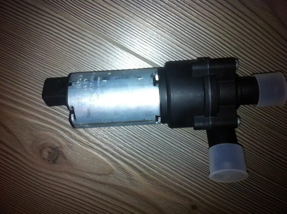 0392020034 bosch. Насос циркуляционный 12в планар. Помпа бош бинар 5s. Насос циркуляционный бинар 5s. Помпа бош бинар 5s.