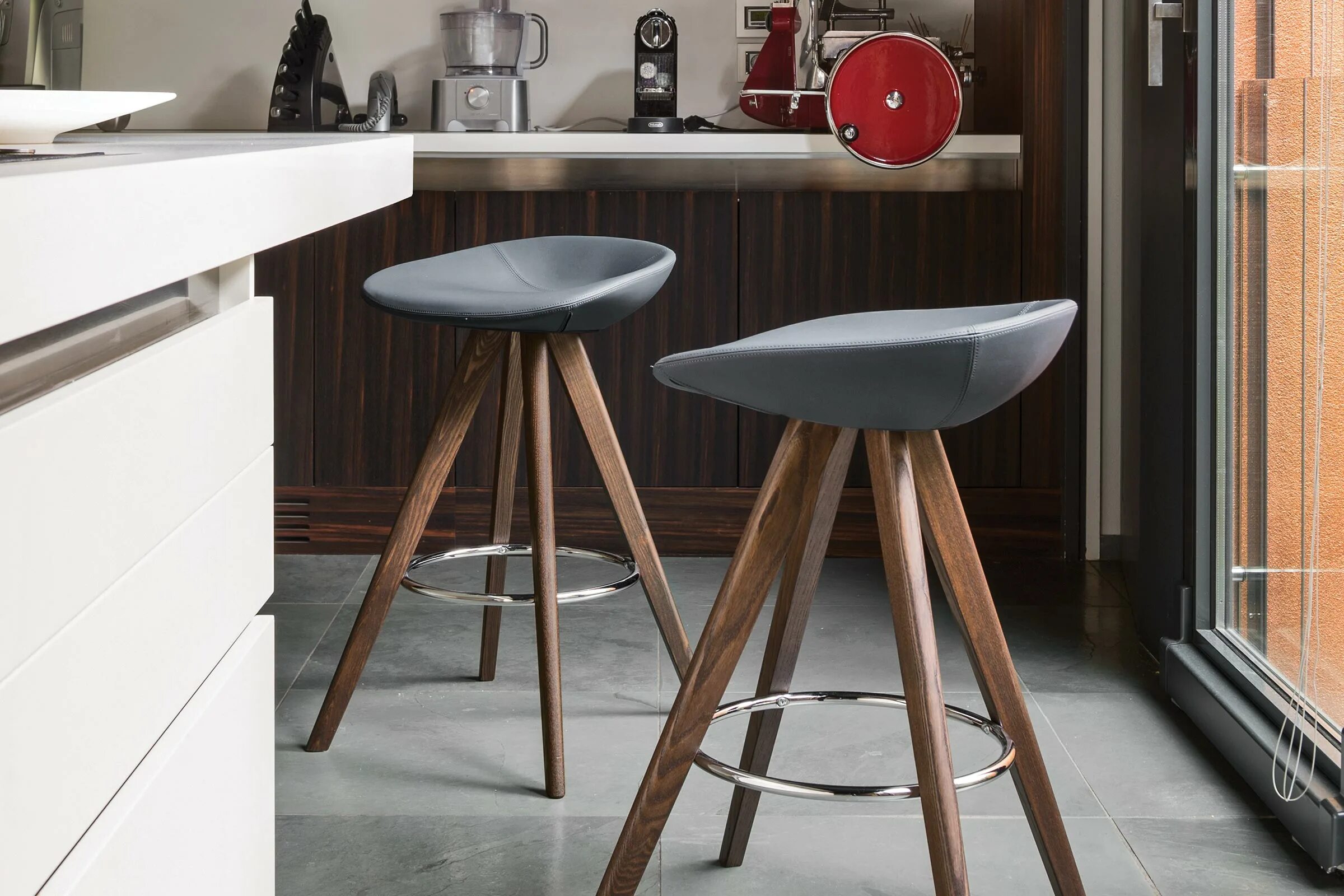 Стул барный светло серый. Барный стул w.w. stool. calligaris барный стул oleandro legno. стул полубарный каллигарис. calligaris palm.