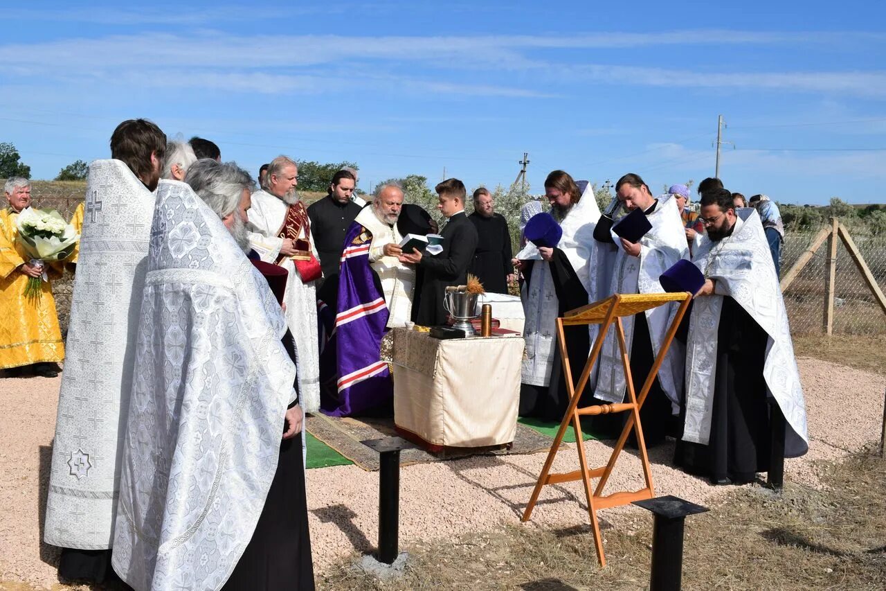 гедеон георгиевский. камень на закладку храма. закладной камень храма вооруженных сил. закладной камень храма вооруженных сил. закладной камень собор христа спасителя.