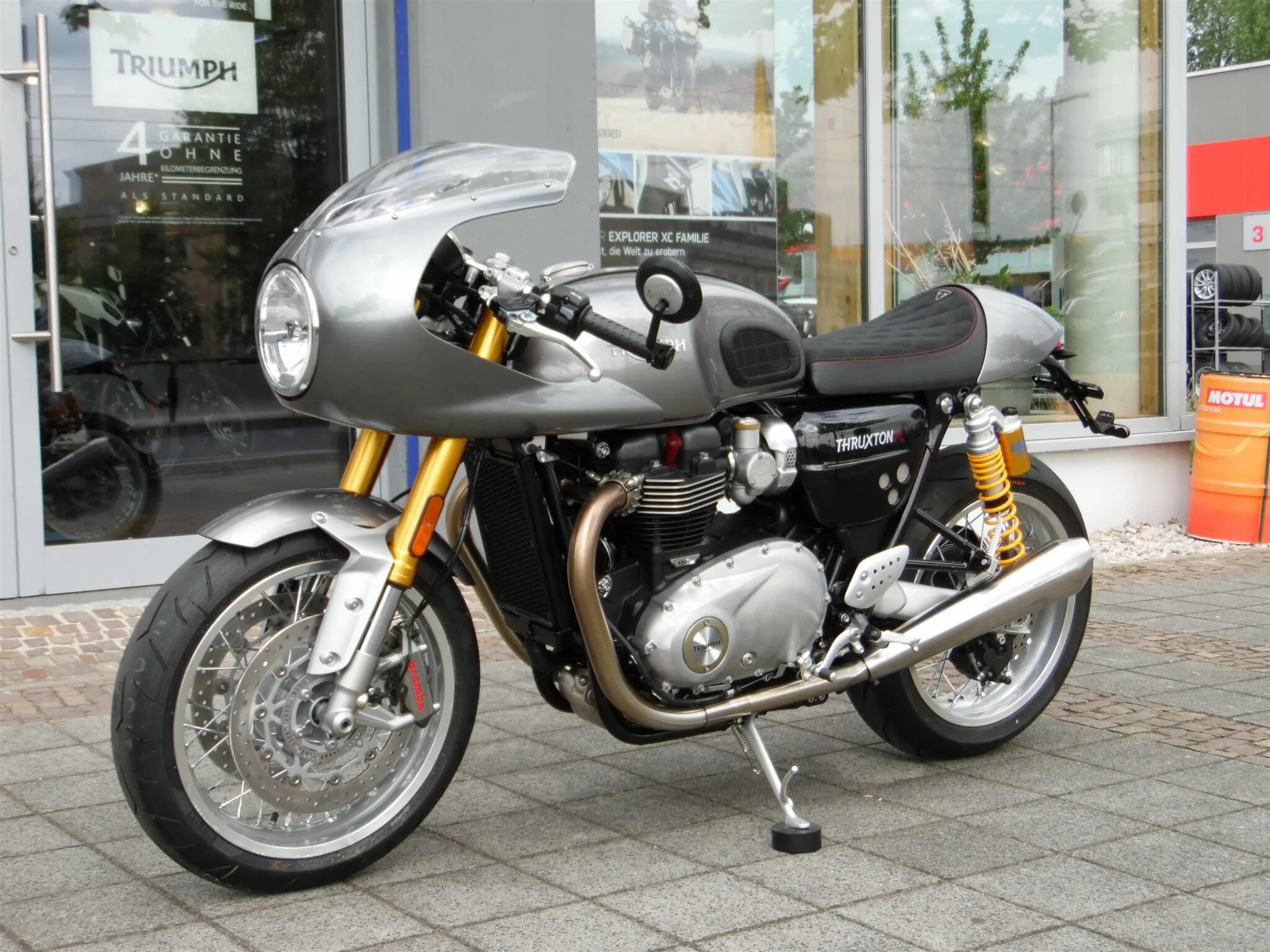 Триумф тракстон. Triumph thruxton 1200. триумф тракстон 1200 r. thruxton 1200r. triumph thruxton r.