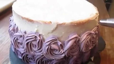 Масляный крем для украшения торта цветами