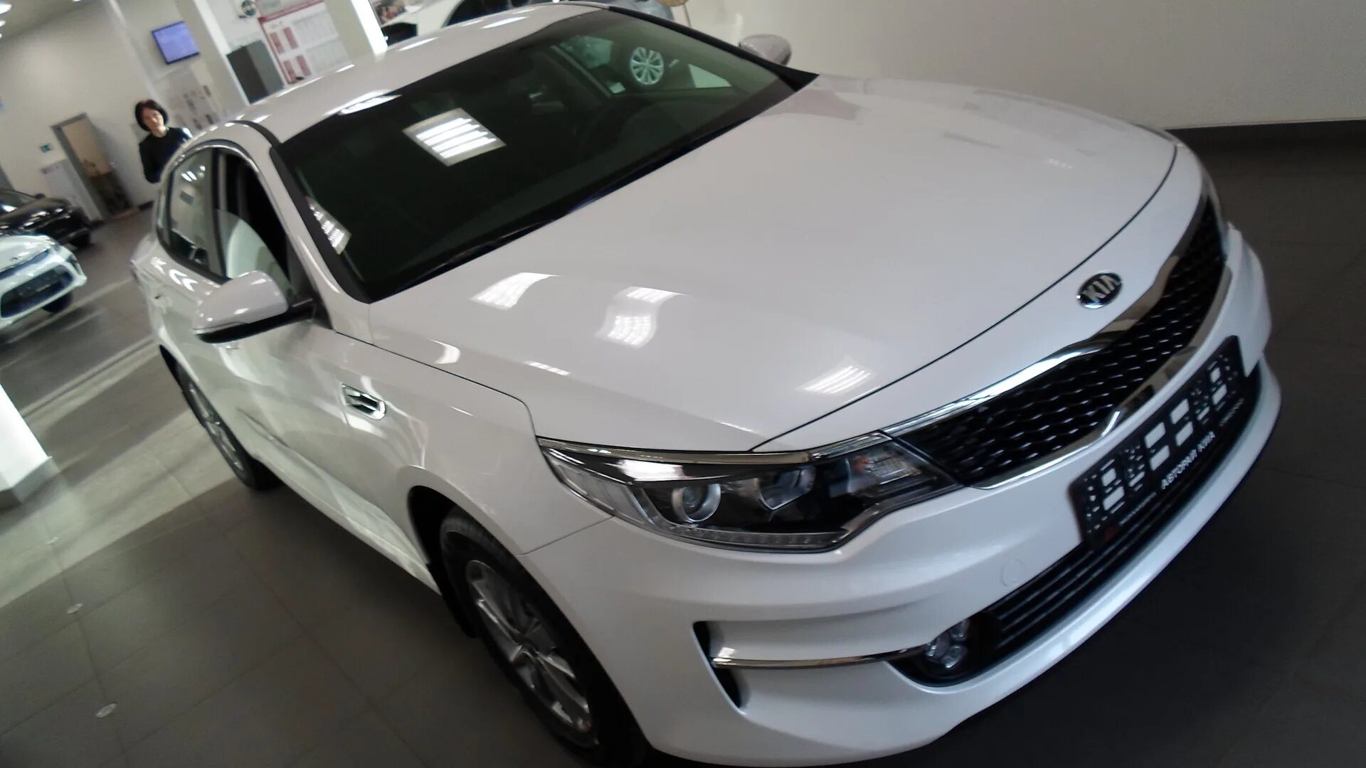 Купить новую киа к5. Kia Optima Comfort. Киа Оптима 2018 комфорт. Kia Optima 2.0. Киа Оптима 2021 белая.