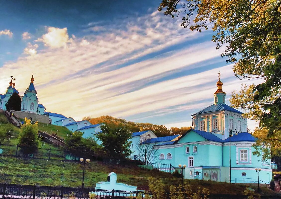 Коренская пустынь курск. Коренная пустынь курск. Монастырь в курской области коренная пустынь. Курская коренная рождества пресвятой богородицы пустынь. Монастырь свобода курская область.