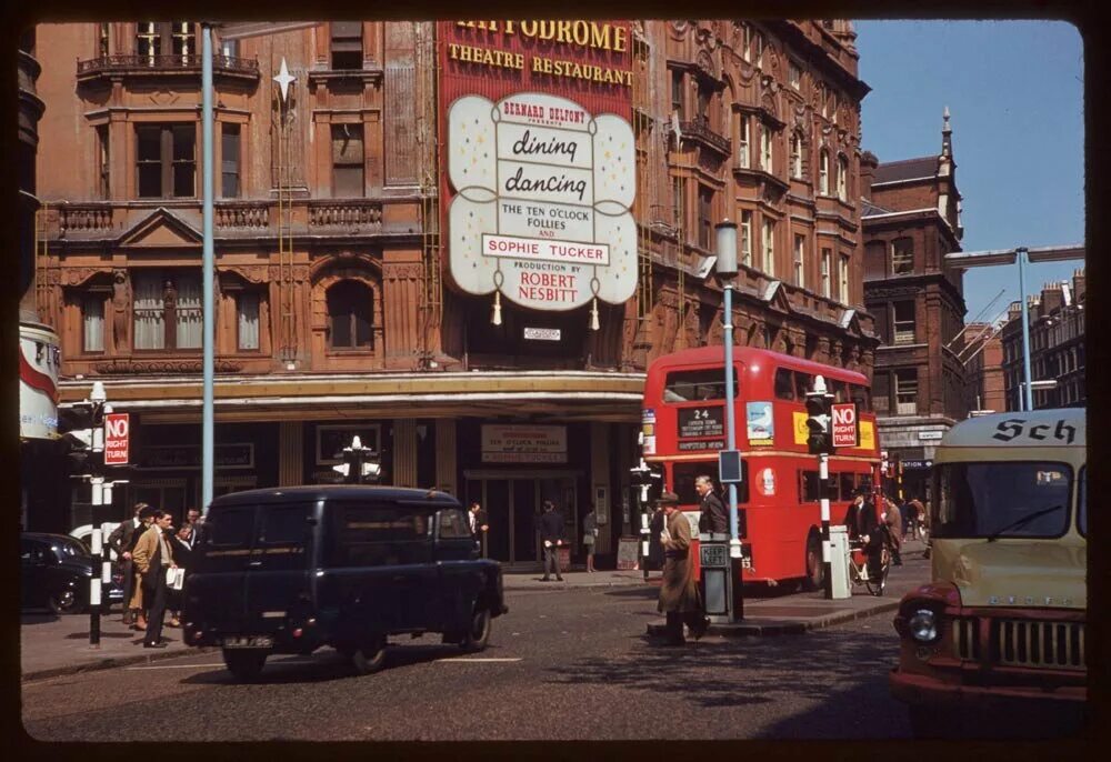 Улица Англии 1950е. Лондон 1960 год улицы. Великобритания 1950-е. Великобритания 1960-е годы.