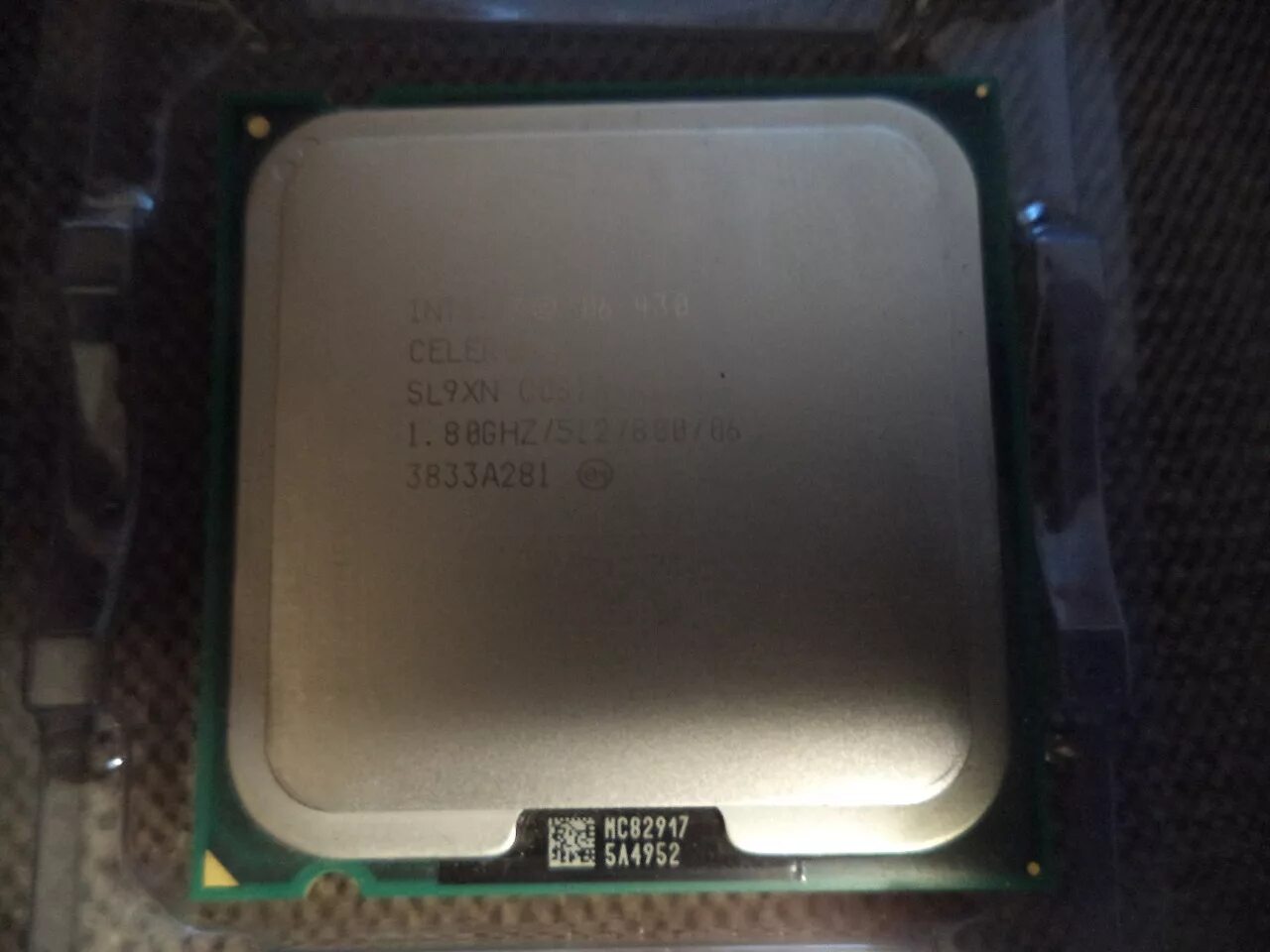 Intel celeron какой лучше. Celeron lga 1055. селерон на 430 сокет. радиатор intel celeron. intel celeron 94v-0.