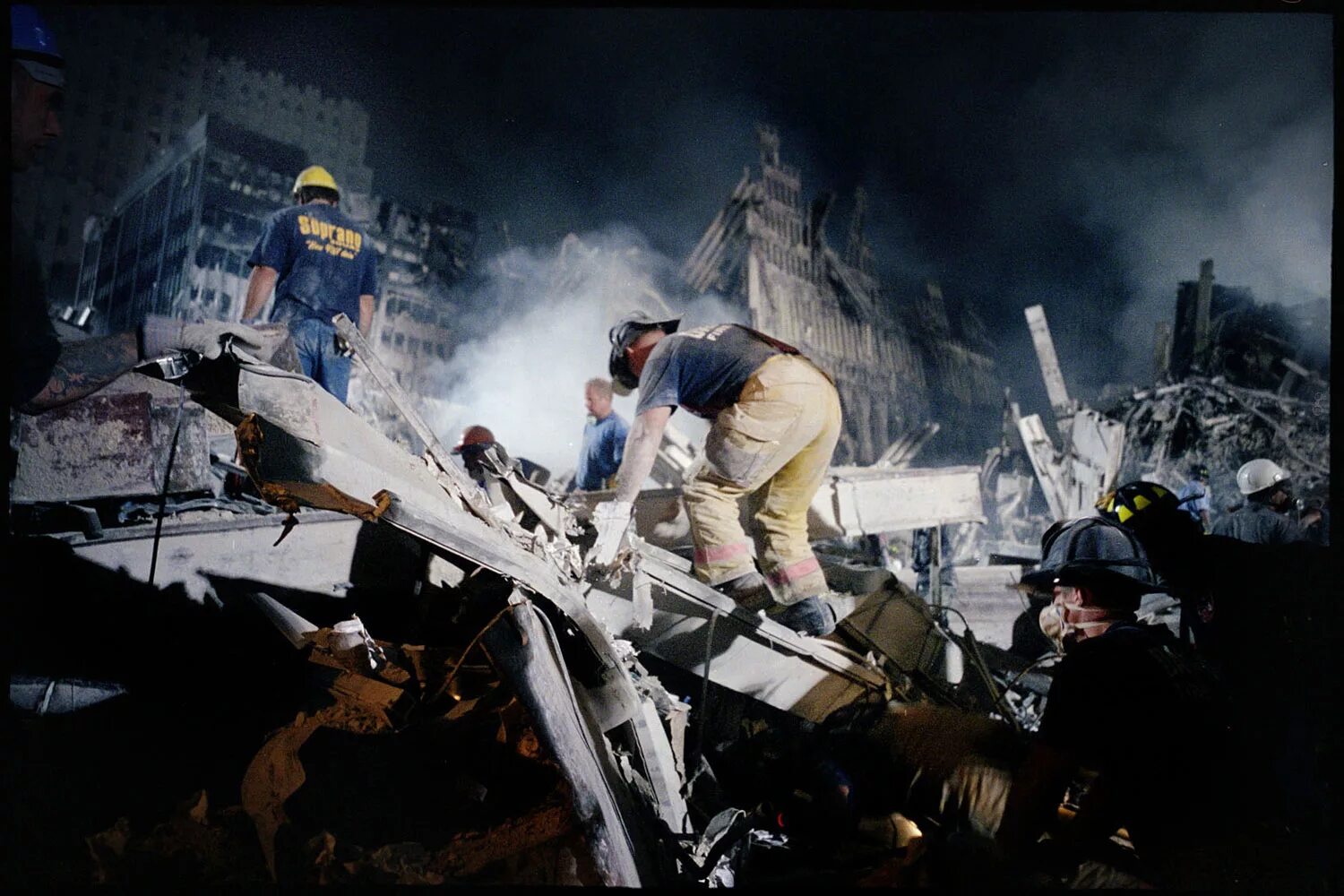 Теракты 11 сентября 2001 года организация. Теракт в Нью-Йорке 11 сентября 2001. 11 Сентября 2001 года террористическая атака на США.