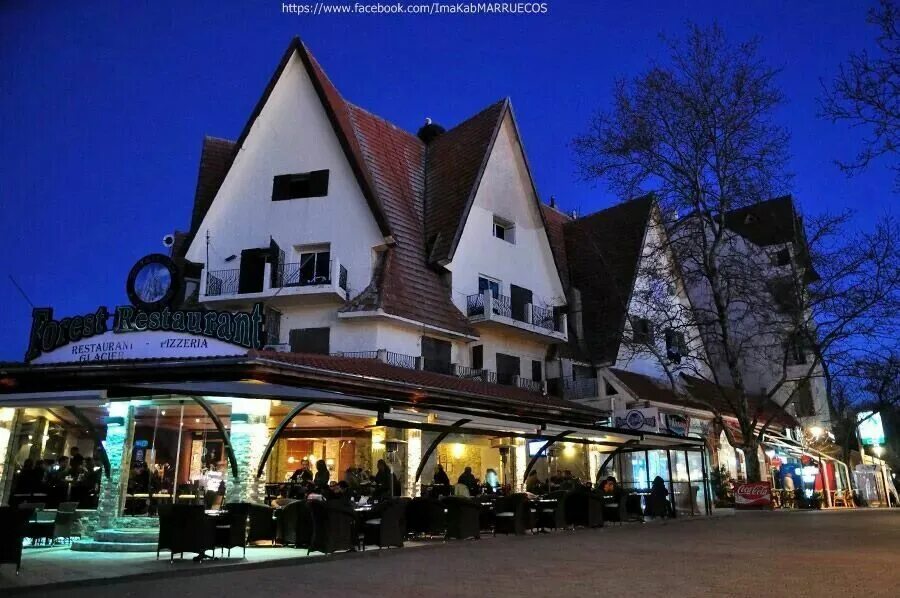 Ифран марокко. Альпийская деревня ифран. Ифран марокко. Город ифран марокко фото. Город ифран марокко достопримечательности.