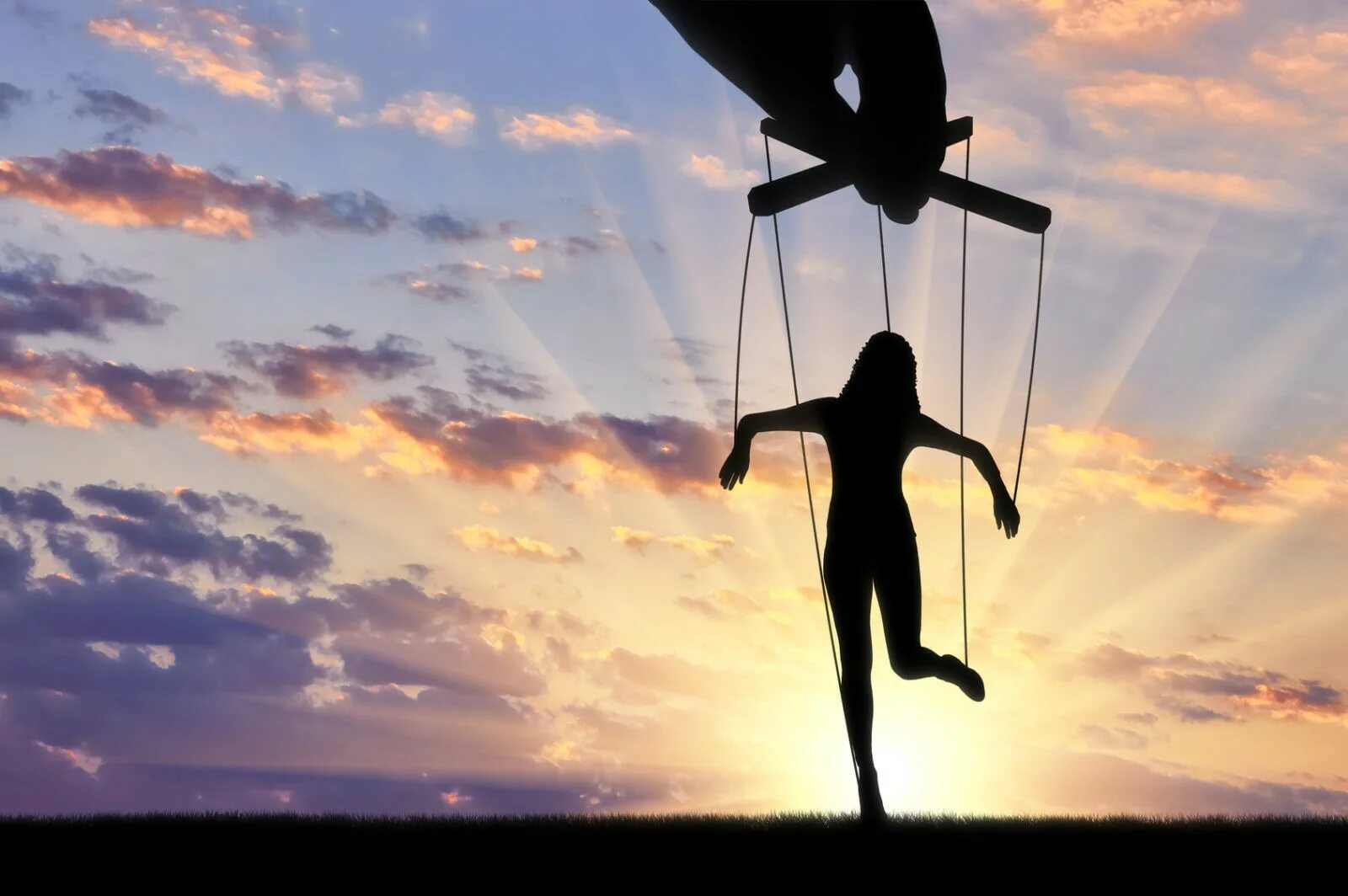 Неопределенность в жизни. Легкость и радость. Свобода человека. Манипуляция. Счастливый человек.