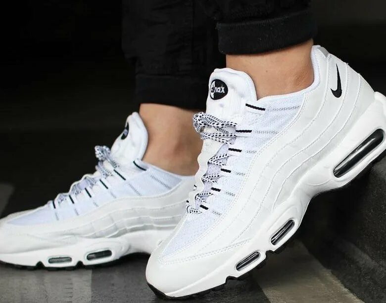 Белые аир 95. Air max 95 essential white. Air max 95 white. Nike air max 95. Nike air max 95.