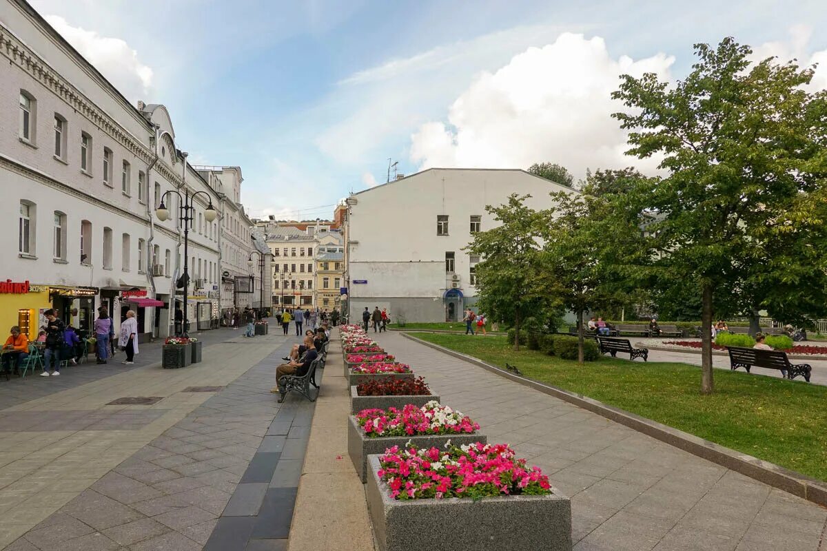 Златоустовский переулок в Москве. Большой Златоустовский переулок 8, right place. Большой Златоустский переулок 9/1. Старые фото малый Златоустинский переулок.