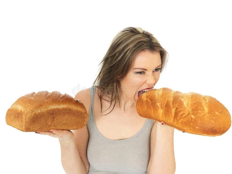 Человек ест хлеб. Девочка хлебушек. Ребенок с буханкой хлеба. Девочка хлебушек. Ребенок с хлебом в руках.