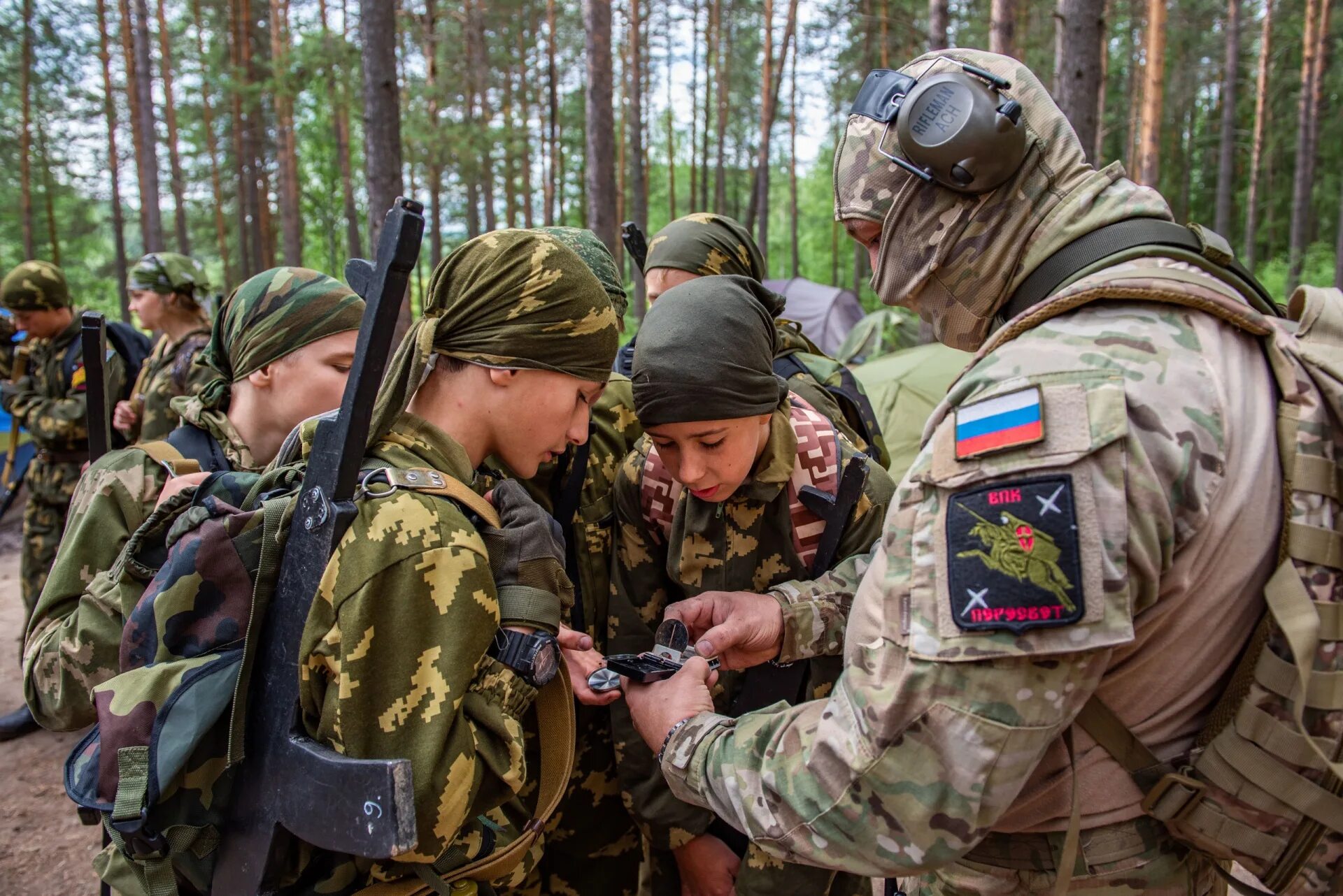 Сайт военного клуба. Военно-патриотический клуб. Военный патриотический клуб. Военно патриатический клуб. Патриотический клуб для детей.