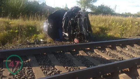 Столкновение поезда с машиной на переезде вчера