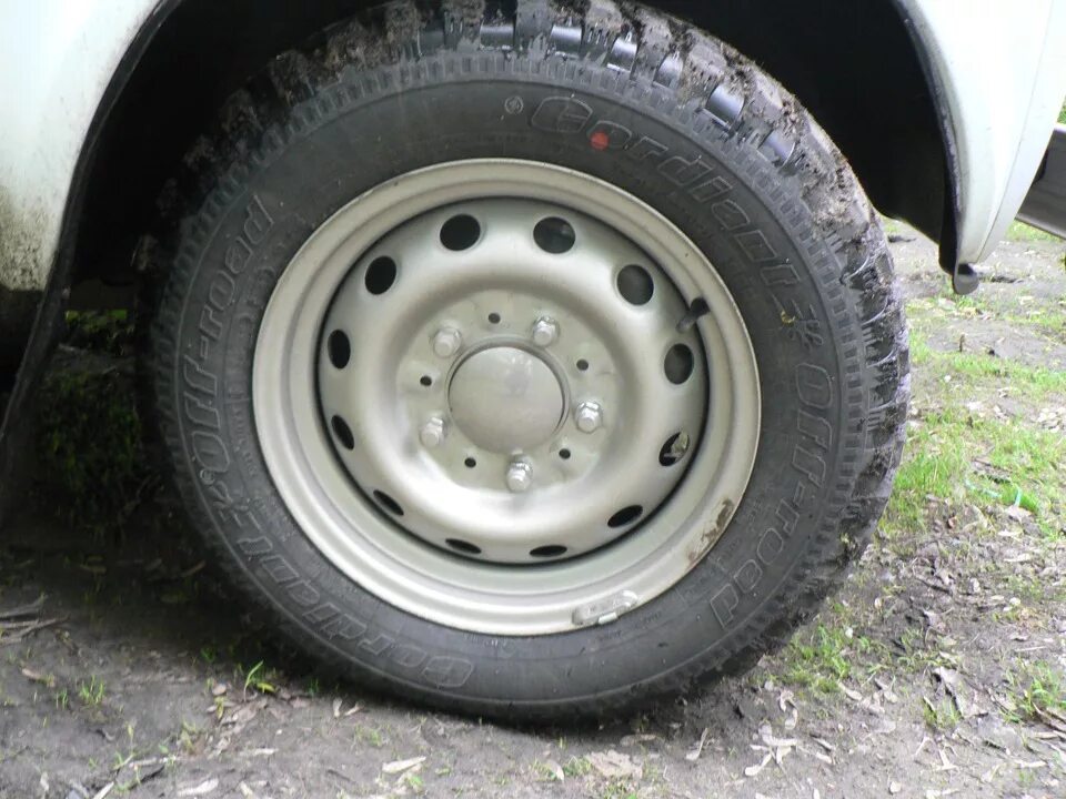 Cordiant off Road 215/65 r16 на штампы. 215/65 R16 на УАЗ. 225/75 R16 на ниву на штатные штампы. Штампы от УАЗ р16 на ниву.