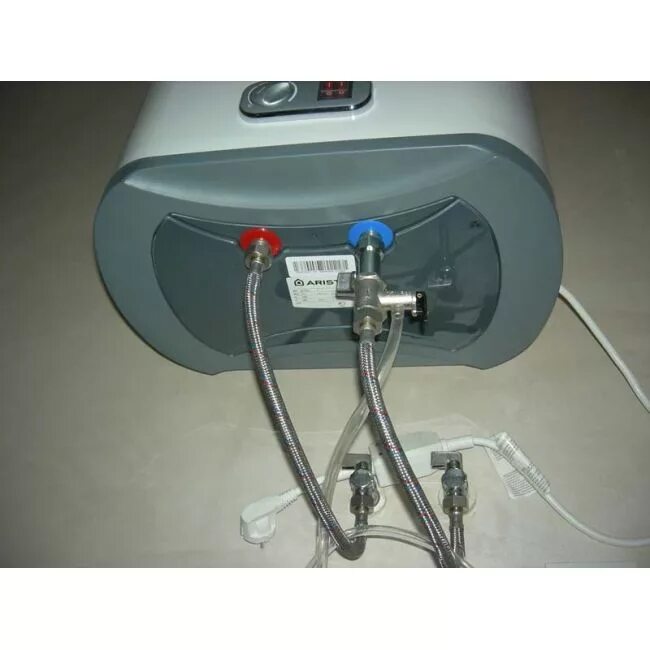 Thermex if 80 v предохранительный клапан. клапан на бойлер на холодную воду. клапан на бойлер термекс. сливная трубка предохранительного клапана водонагревателя. обратный клапан для водонагревателя термекс.