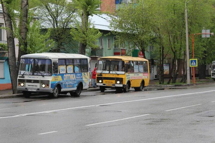 Кладбище школьных автобусов 66 глава. Кладбище автобусов. Семёнов автобусы Абакан. ДТП автобус Абакан. Автохозяйство Семенова Абакан.