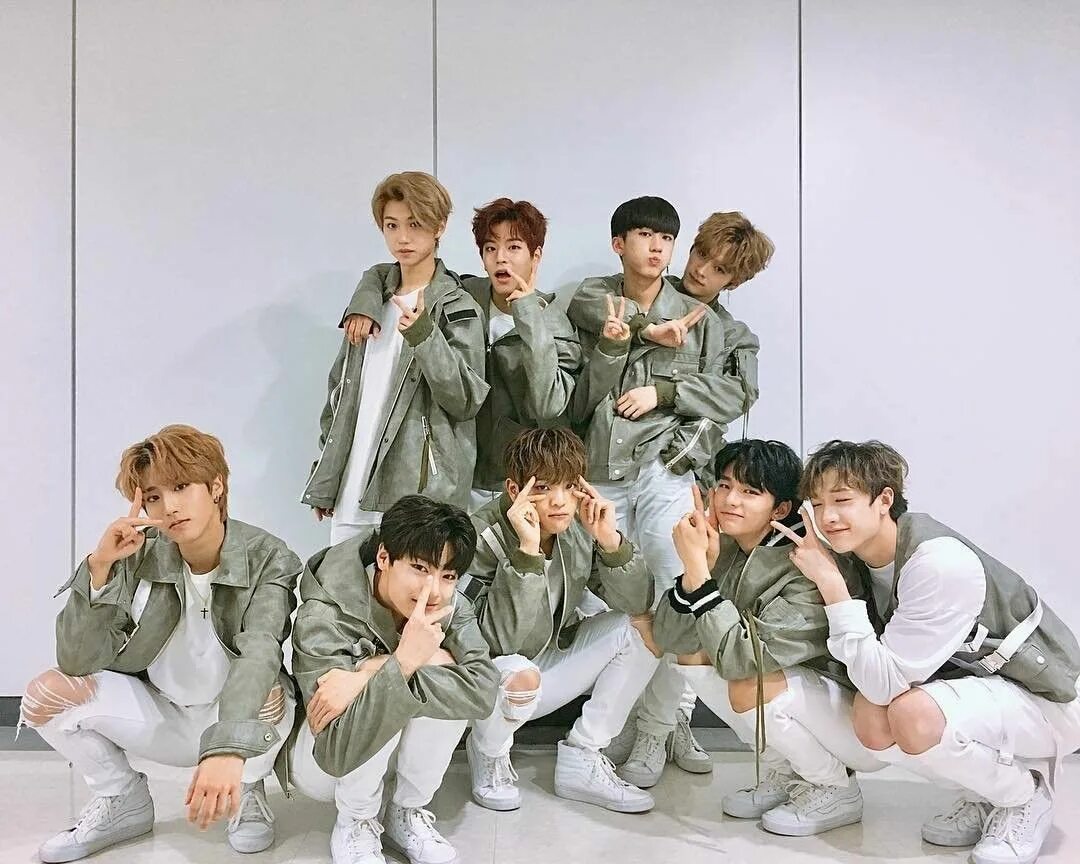 Kpop skz. K-pop группа stray kids. Группа stray kids. Группа stray kids 2021. Группа stray kids 2021.