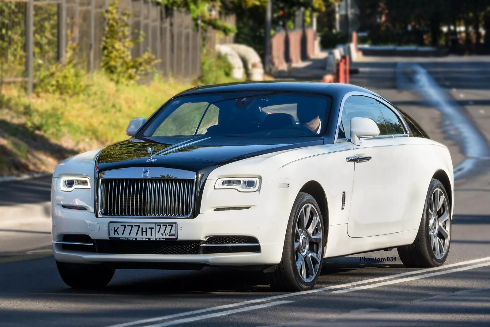 Роллс номер. Роллс Ройс 777. Rolls Royce Wraith 777 777. Роллс Ройс номера 777 777. Rolls Royce Wraith 2022.