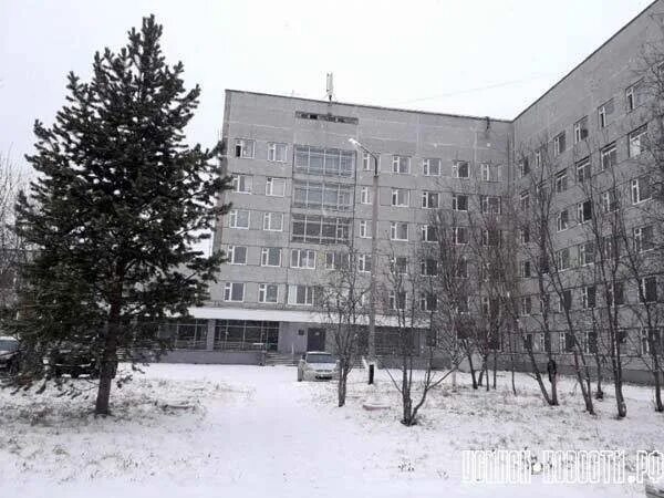 Усинская центральная районная больница. Главный врач усинской црб. Усинская центральная районная больница. Усинская центральная районная больница. Усинск больница поликлиника.