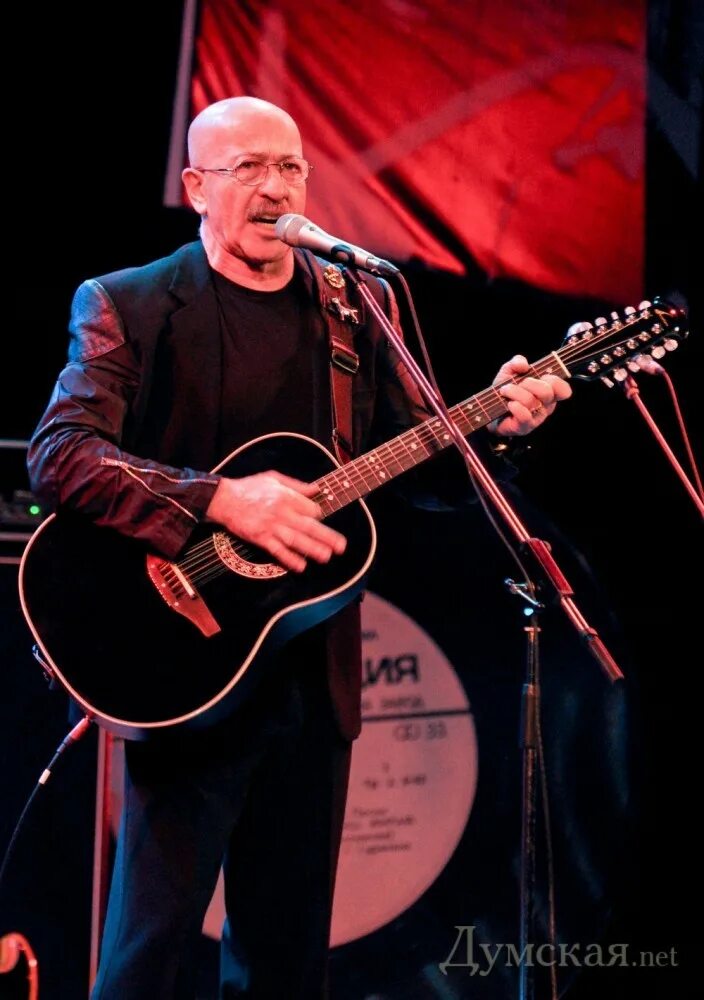 Розенбаум вещая. Розенбаум белым полем. Полем полем розенбаум. Полем полем розенбаум слушать. Розенбаум песни полем белым.