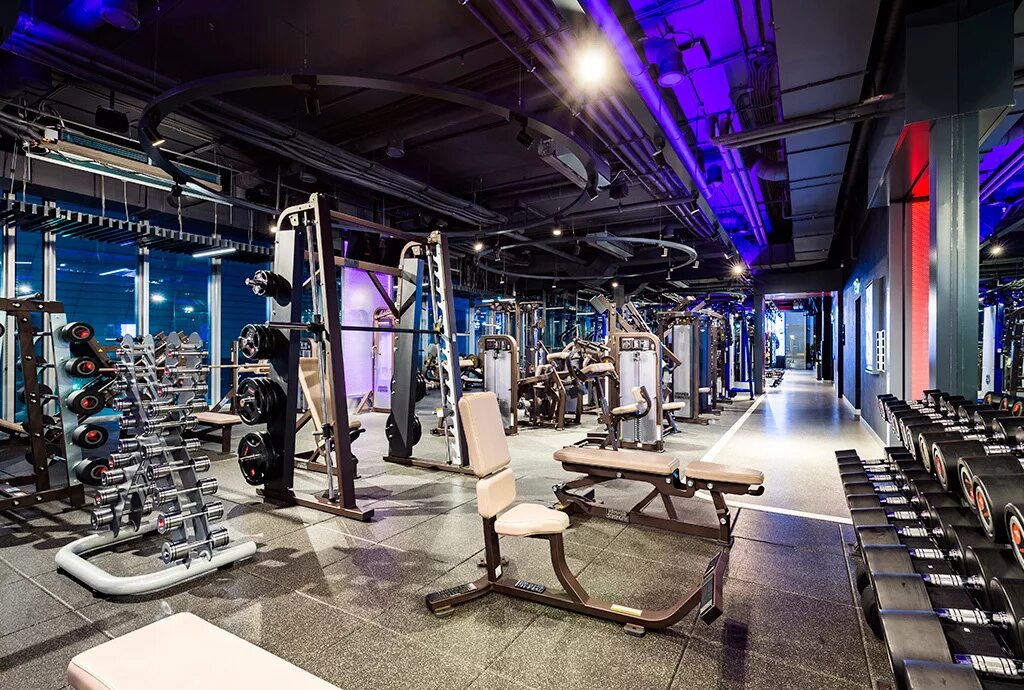 Life city fitness кржижановского. Фитнес клуб энкор москва. Пятый элемент афимолл. Фитнес центр энкор москва сити. Encore fitness москва сити.