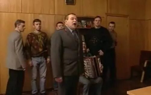 Улицы разбитых фонарей лыков трухин. Виктор сухоруков улицы разбитых фонарей. Позови меня с собой улица разбитых. Позови меня с собой улицы разбитых фонарей. Позови меня с собой в сериале улицы разбитых фонарей.