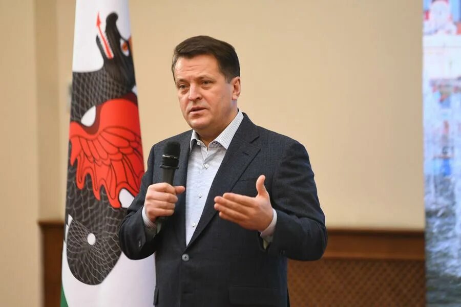 Мэр казани ильсур метшин. Метшин ильсур раисович мэр города казани. Мэр казани метшин. Мэр казани метшин. Ильсур раисович метшин.