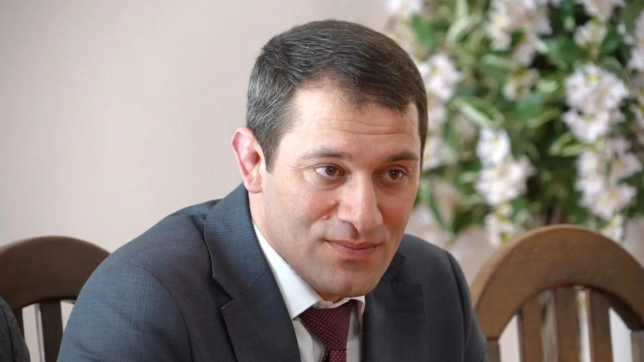 Школа 60 махачкала, директор школы. Генеральный директор газпром межрегионгаз махачкала. Директор махачкала. Директор махачкала. Директор махачкала.