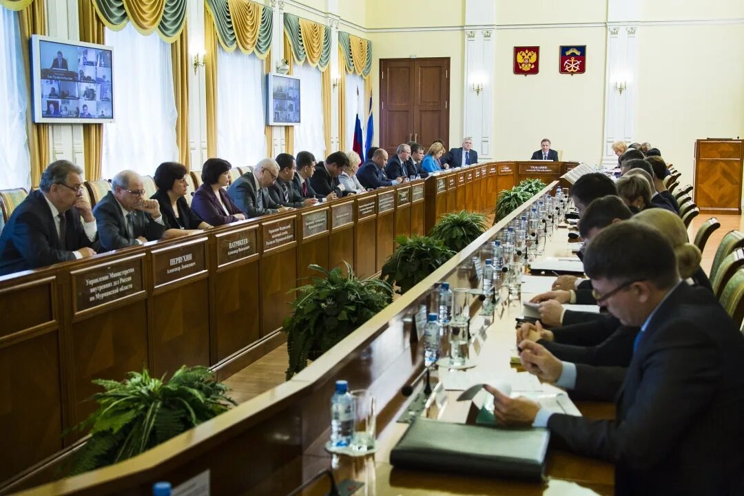 лапин мурманской области. мурманский колледж экономики и информационных технологий. экономики информационных технологий мурманск. муниципальное образование в мурманске это что.