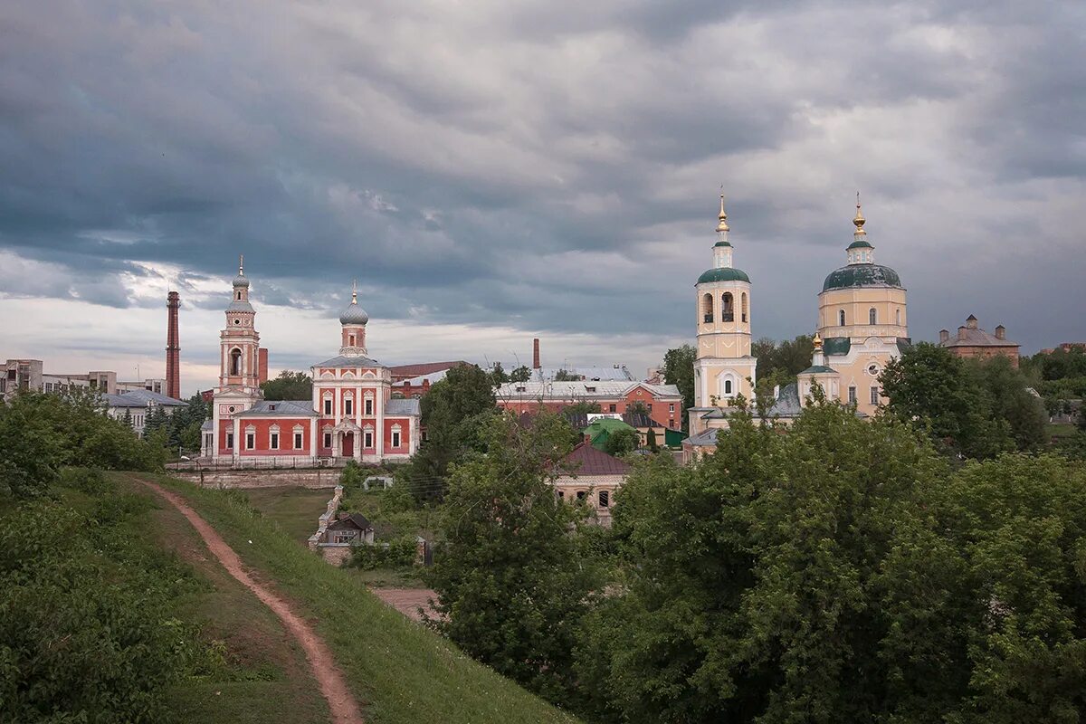 Серпухов выезд. Серпухов центр города. Серпухов Московская область. Серпухов население. Малахит Серпухов, Серпухов.