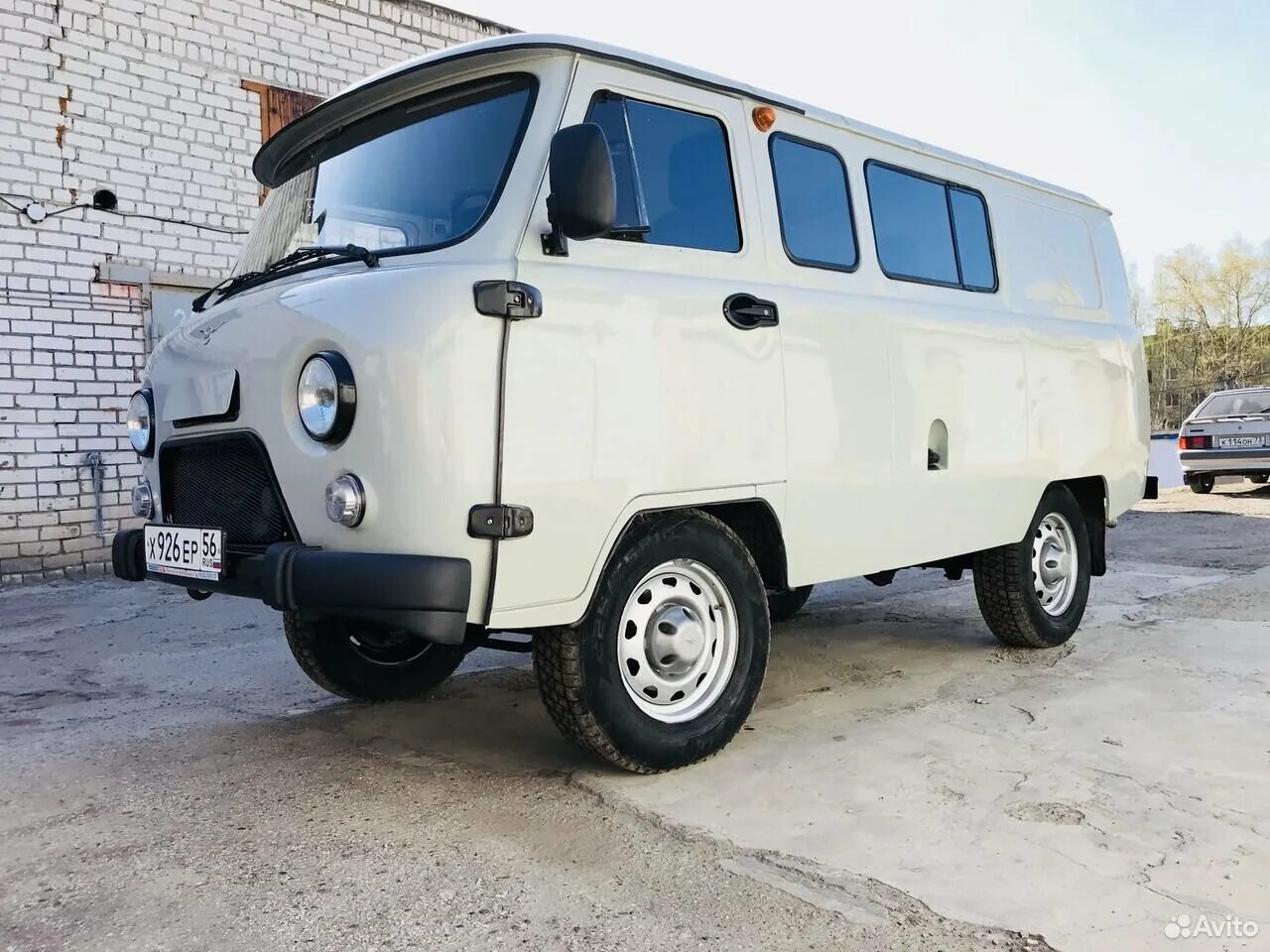 Уаз 2206 новый. Уаз 3909 комби. Уаз 390995 комби 7 мест. Уаз буханка белого. Уаз 452 буханка старая.
