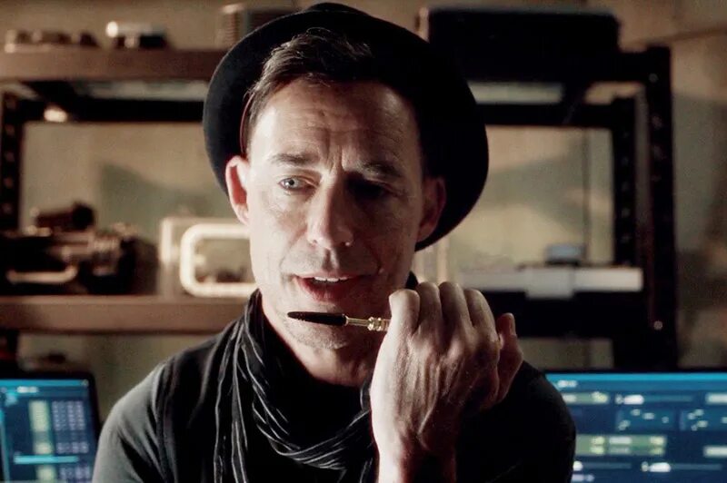 Явление христа луке и клеопе по пути в эммаус. Харрисон уэллс земля 19. Иди на х. Пошел на х. Первый король рима фильм.