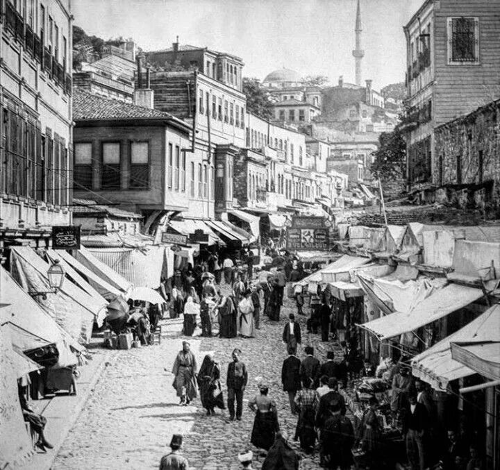 Османская империя стамбул 19 век. Османская империя стамбул 19 век. Турция 20 30 годы. Ипподром султанахмет. Мечеть йылдыз хамидие.