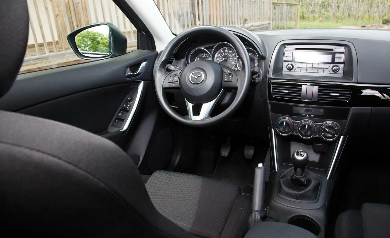 Мазда на механике купить. Mazda CX-5 2013. Мазда СХ-5 салон механика. Mazda CX 5 2012 салон. Mazda CX-5 2013 салон.
