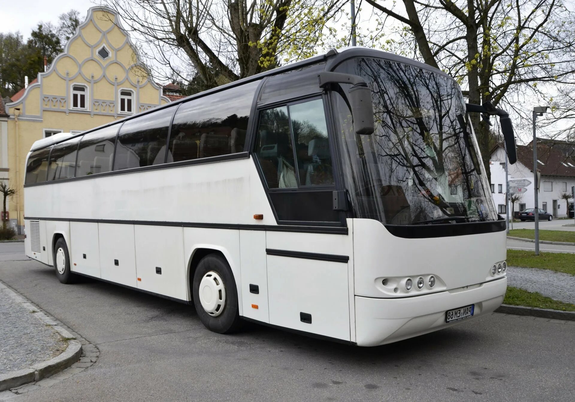 Автобусы в москве заказные. Man lion’s coach 50 мест. Заказ автобуса москва. Новые автобусы setra мосгортранс. Автобус хайгер 6119.