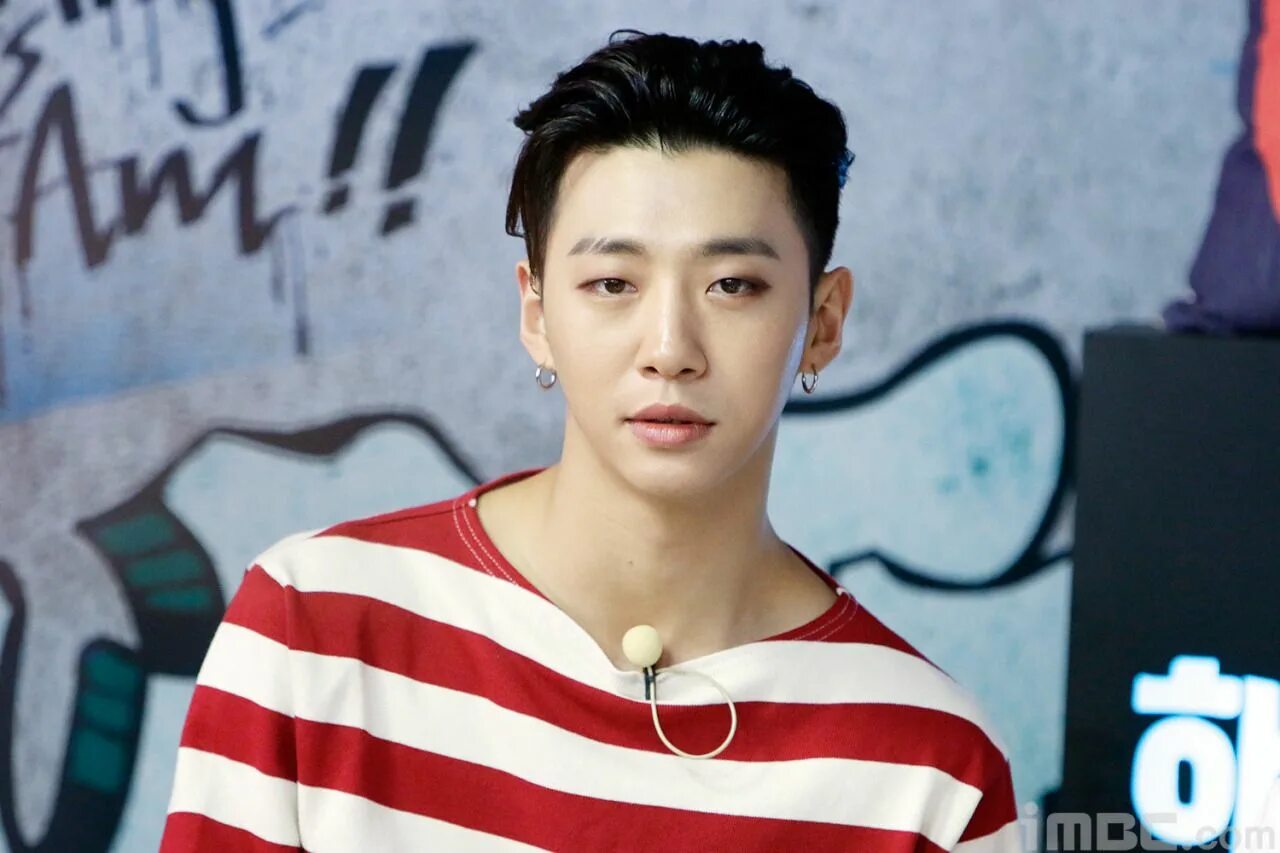 Bang yongguk. Пан Ен Гук. Бан ёнгук b.a.p. Yongguk. Пак Енгук.