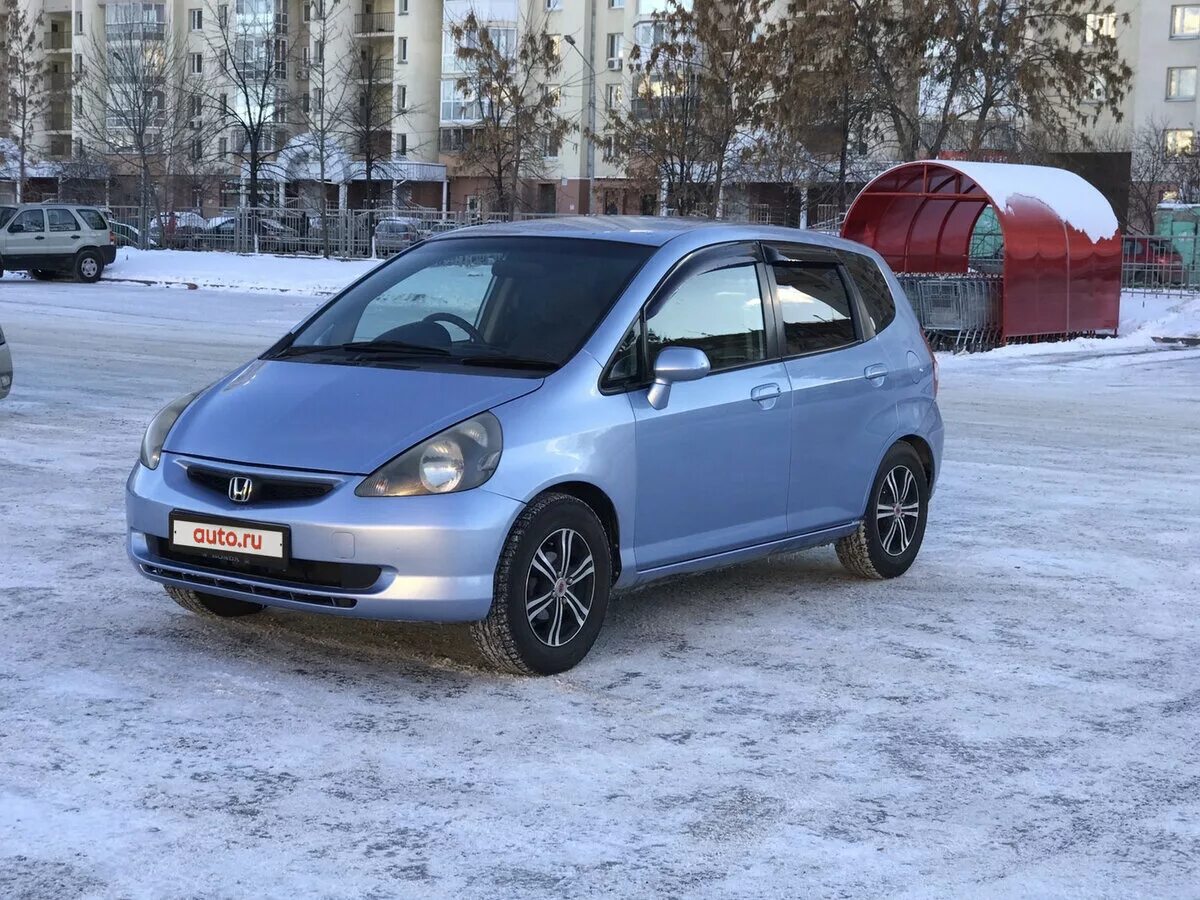 Honda Fit 2002. Хонда фит 2002. Хонда фит 2002 серая. Хонда фит 2002г. Купить хонда фит 2001