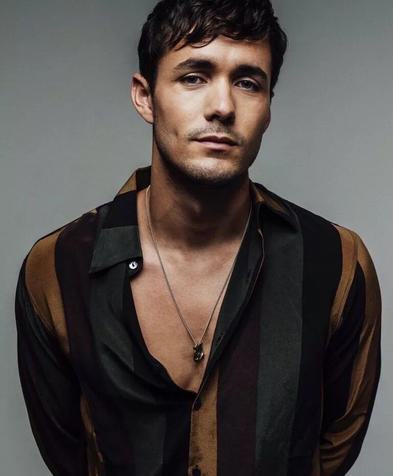 актеры с именем александр. александр абдулов в молодости. джейми дорнан кудрявый. абдуллов александр абдулов. испанский актер алекс гонсалес.