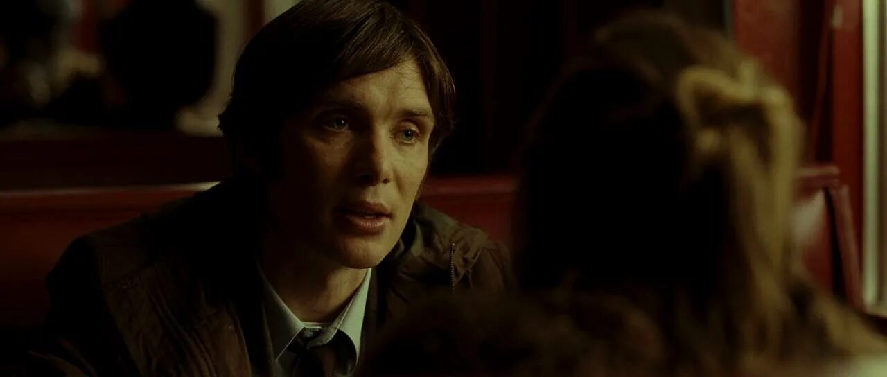 Тоби джонс красные огни. Красные огни фильм де ниро. Красный огонь. Красные огни фильм 2012. Роберт де ниро красные огни.