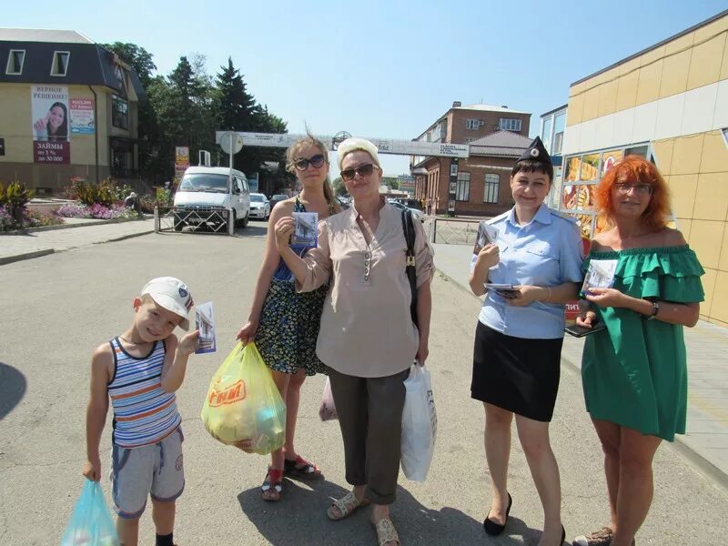 Погода в каневской по часам. Новоджерелиевская Краснодарский край детская площадка. Новоджерелиевская Краснодар. Парк в Новоджерелиевской. Погода Каневская.