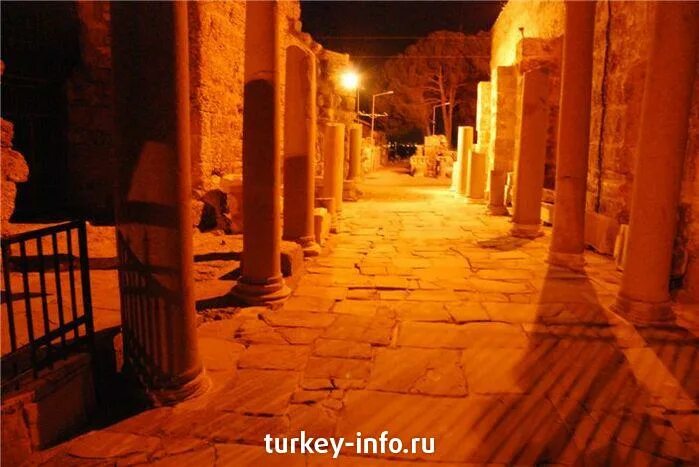 храм аполлона сиде турция. сиде город вечерний. антик сиде турция. сиде старый город ночью. сиде центр турция.