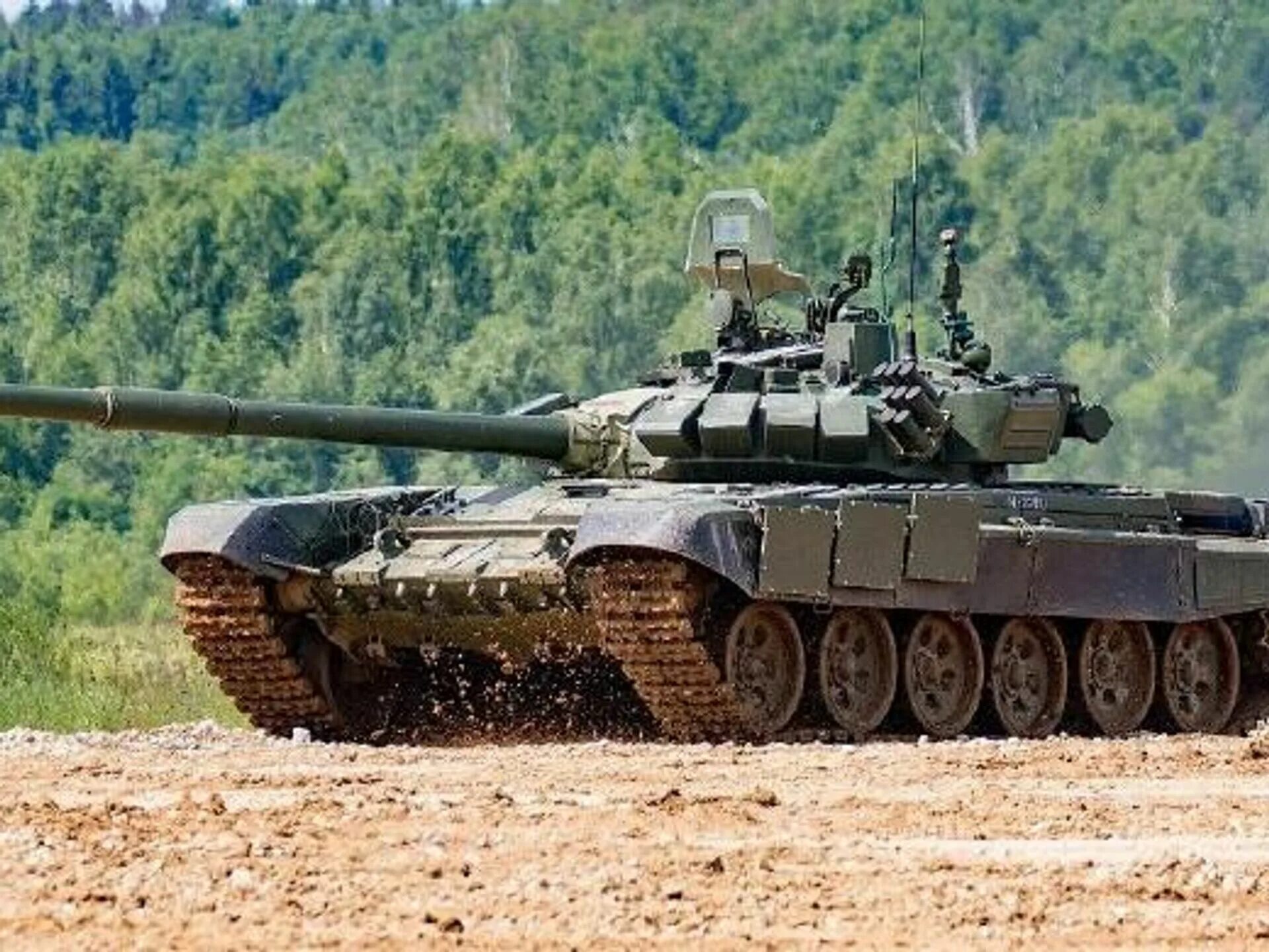 Т-72 танковый биатлон. М-55 танк словенский. Танки НАТО. Танки т 55 на Украине.