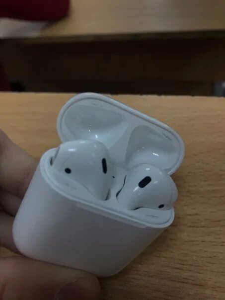 Нашел airpods без кейса. Нашел airpods без кейса