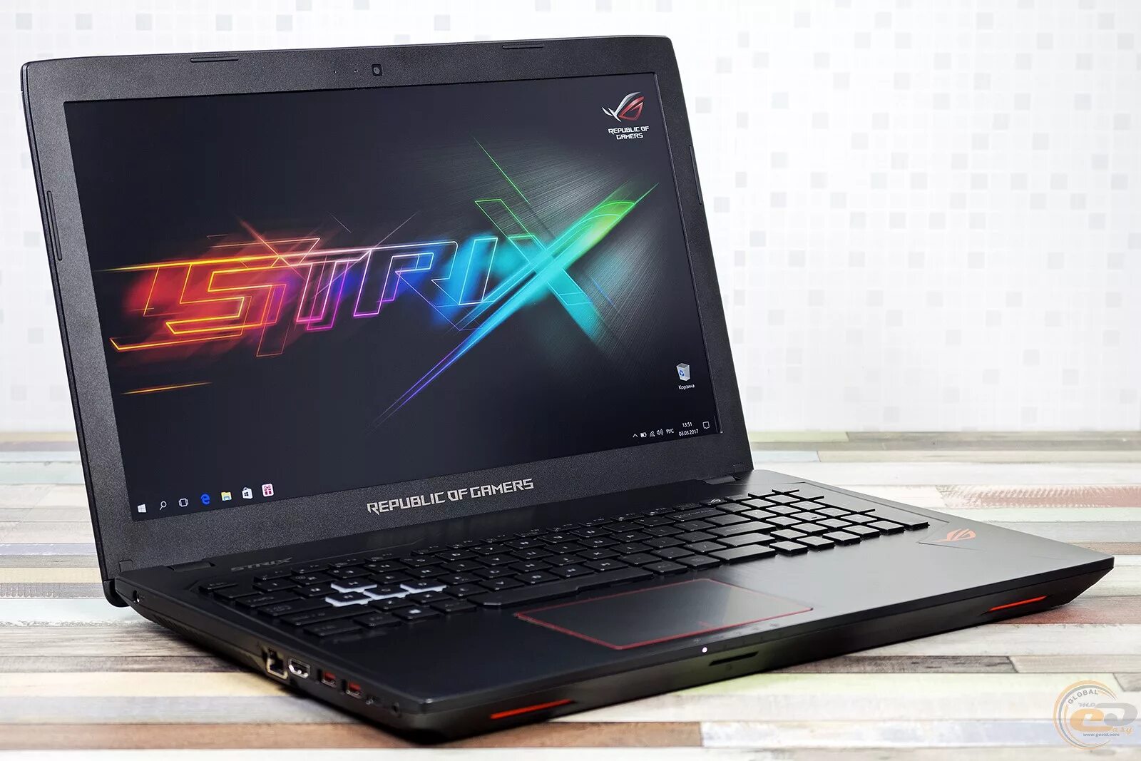 Asus rog модели. ASUS ROG gl553vd. Ноутбук ASUS ROG gl753v. ASUS ROG Strix gl553vd-fy182t. Игровой ноутбук ASUS Republic of Gamers.