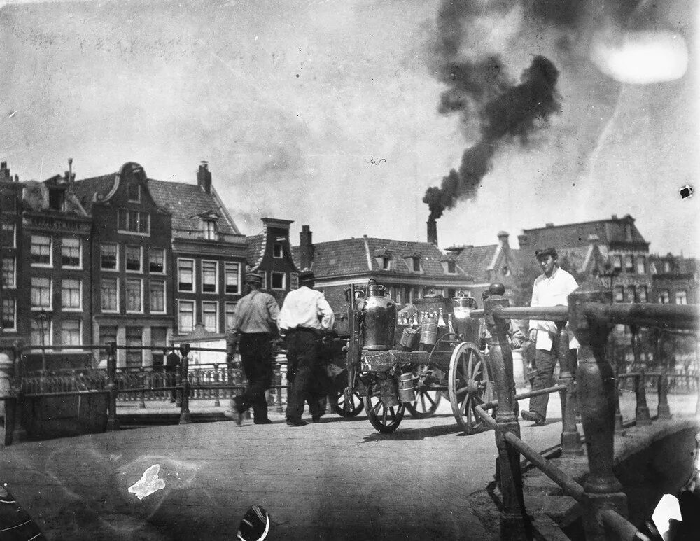 В начале 80 годов голландская. Амстердам 1900. Амстердам 1910. Нидерланды 1910. Нидерланды 19 век.