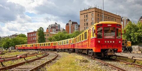 Метро два поезда