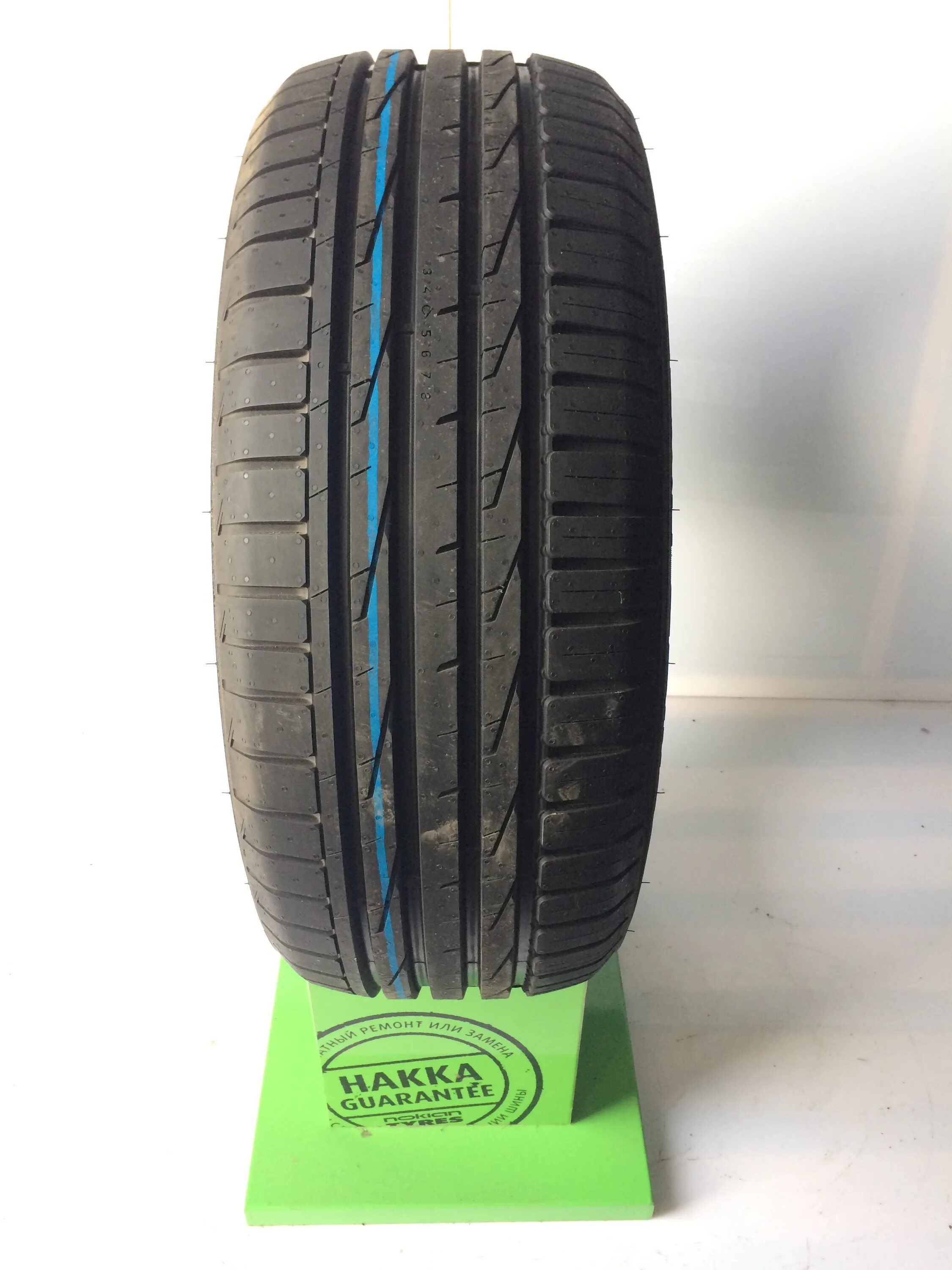 Nokian r16 лето. Nokian Hakka Blue 2. Nokian Tyres Hakka Blue 2. Nokian Hakka Blue 2 215/55 r17. Nokian Hakka Blue 3.